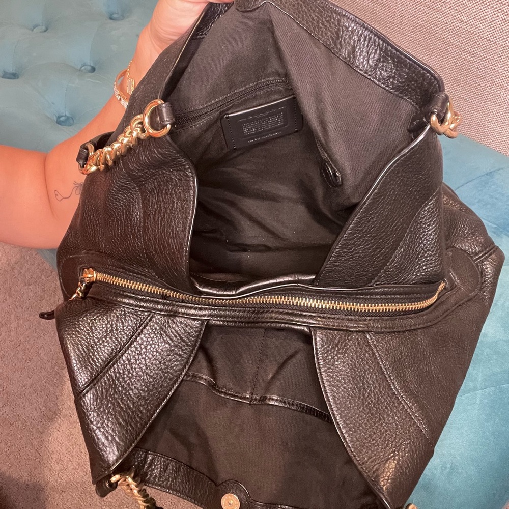 Couch  shoulder bag